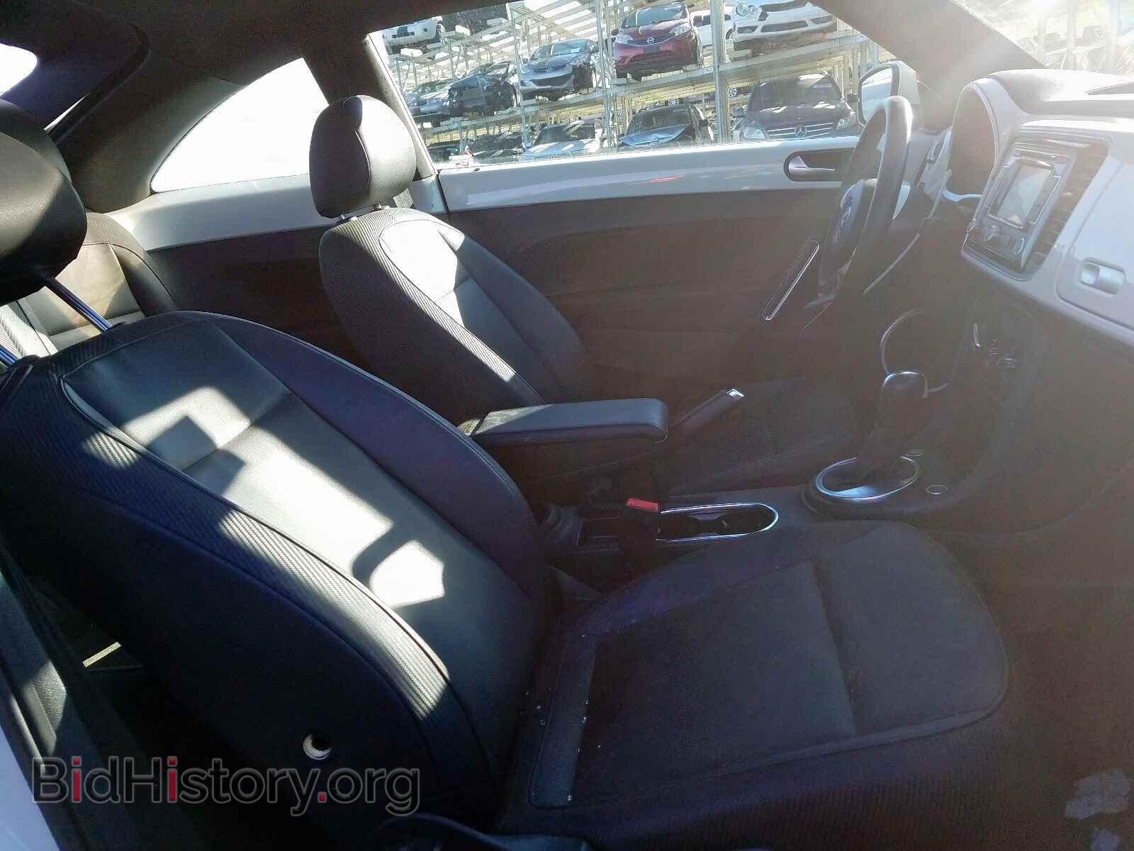 2012 VOLKSWAGEN BEETLE - VIN: 3VWJP7AT2CM638301 - Фото 5