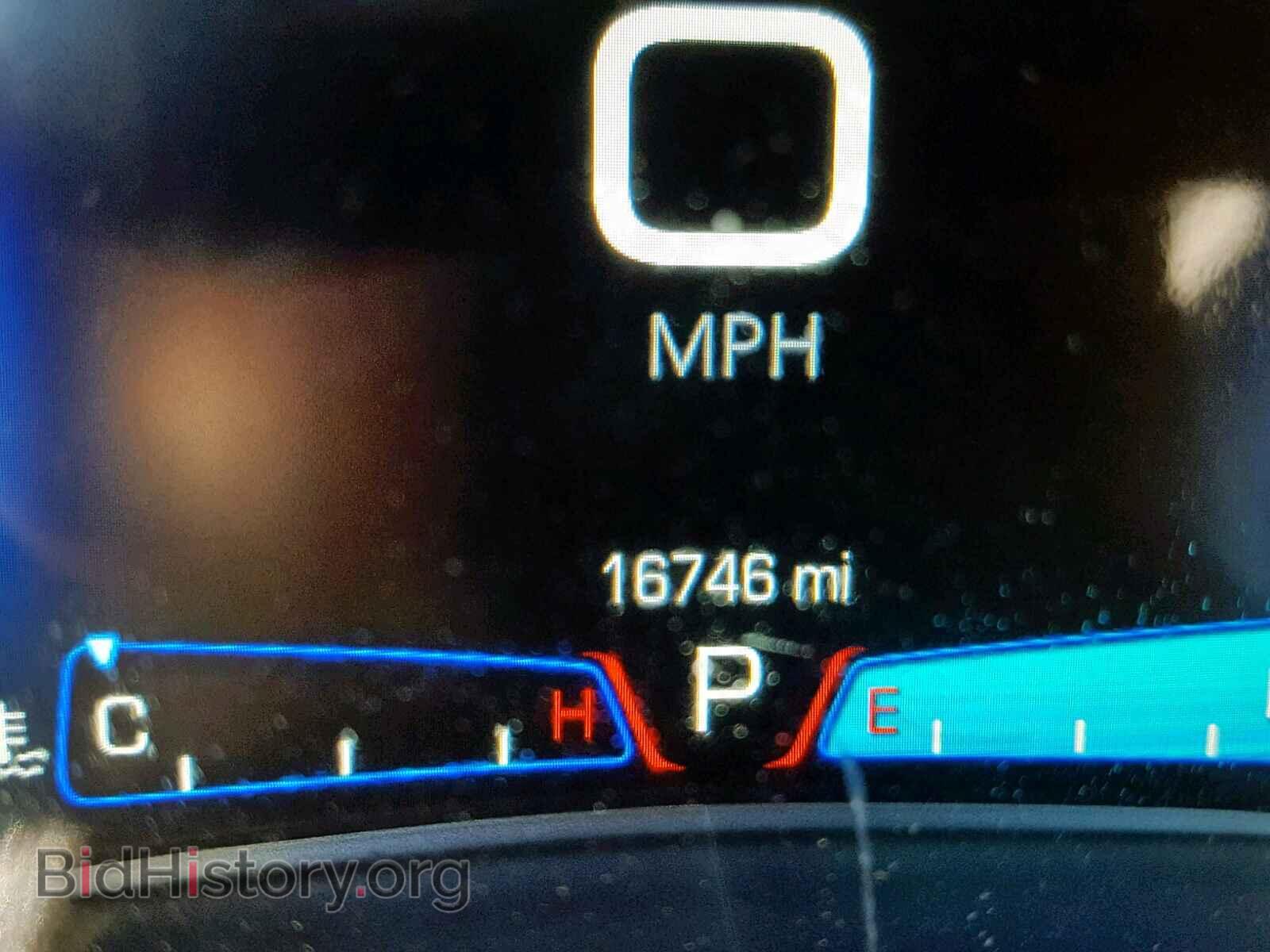 2017 CHRYSLER 300 - VIN: 2C3CCABG8HH526585 - Фото 8