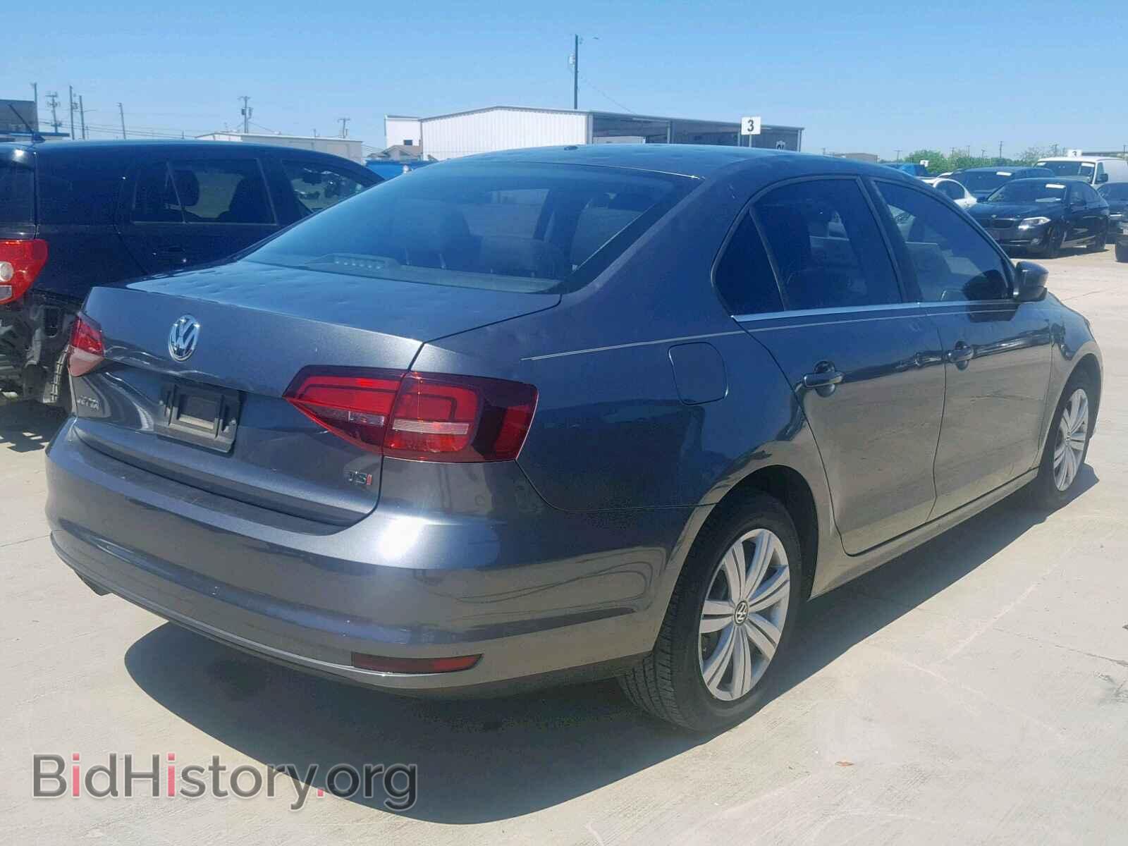 2017 VOLKSWAGEN JETTA - VIN: 3VW2B7AJ6HM415445 - Photo 4