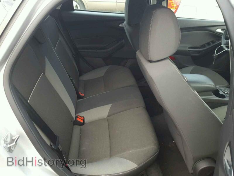 2013 Ford FOCUS (VIN 1FADP3K29DL194468) — photo 6 of 10