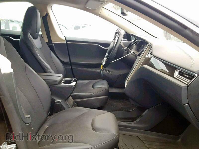 2015 Tesla MODEL S 70 (VIN 5YJSA1S20FF095308) — фото 5 из 10