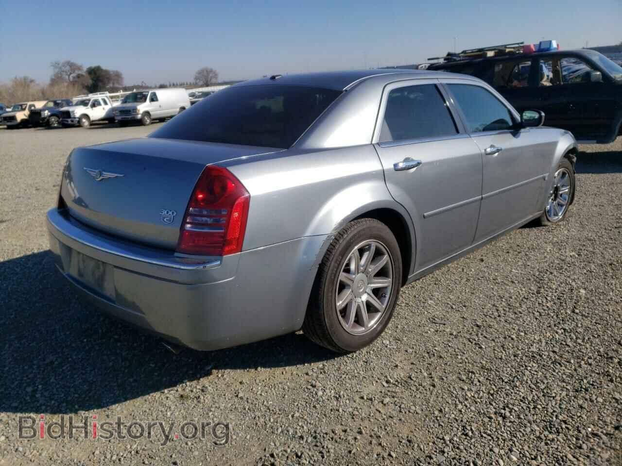 2006 CHRYSLER 300 - VIN: 2C3KA63H06H464652 - Фото 4