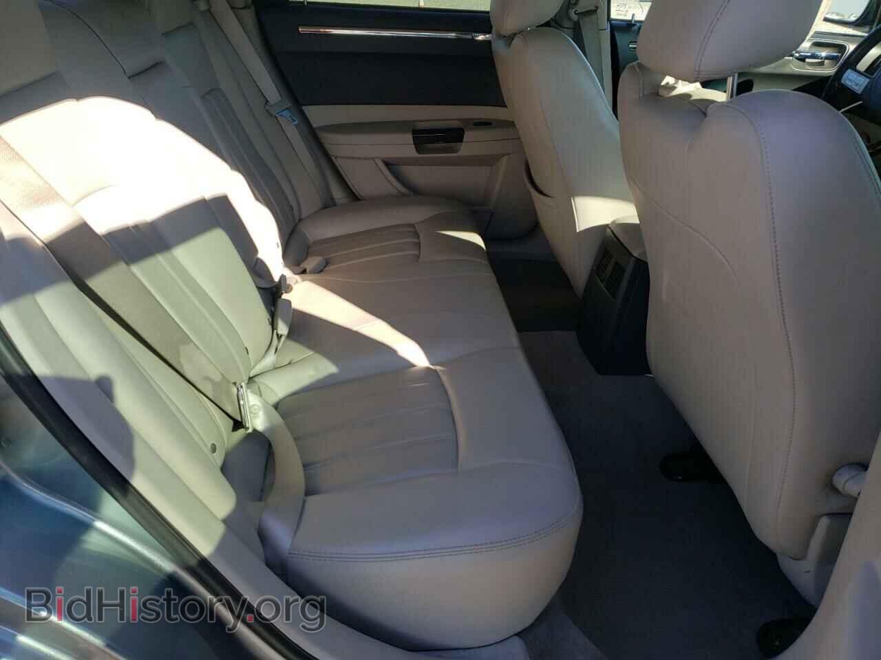 2006 CHRYSLER 300 - VIN: 2C3KA63H06H464652 - Фото 6