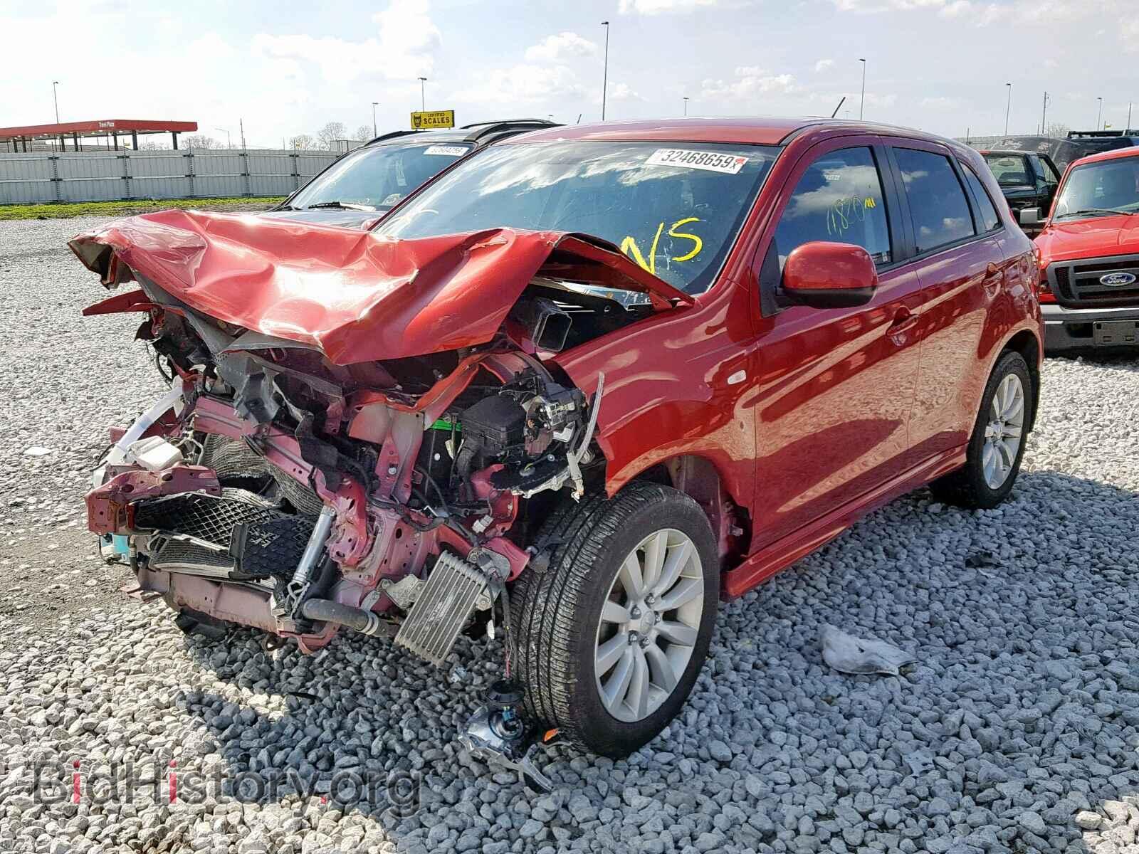 2011 MITSUBISHI OUTLANDER - VIN: JA4AR4AU6BZ009586 - Фото 2