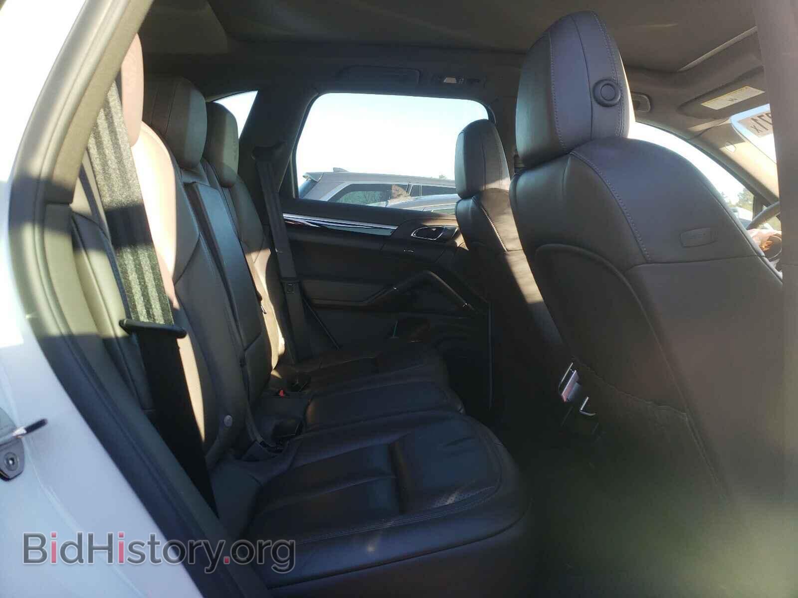 2017 PORSCHE CAYENNE - VIN: WP1AA2A24HKA82682 - Фото 6