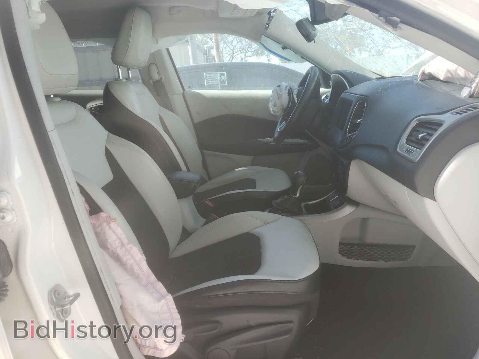 2019 JEEP COMPASS - VIN: 3C4NJCBB7KT616271 - Фото 5