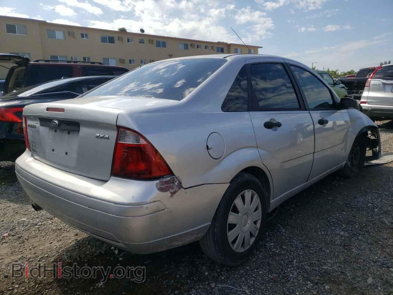2006 FORD FOCUS - VIN: 1FAFP34N56W177717 - Фото 4
