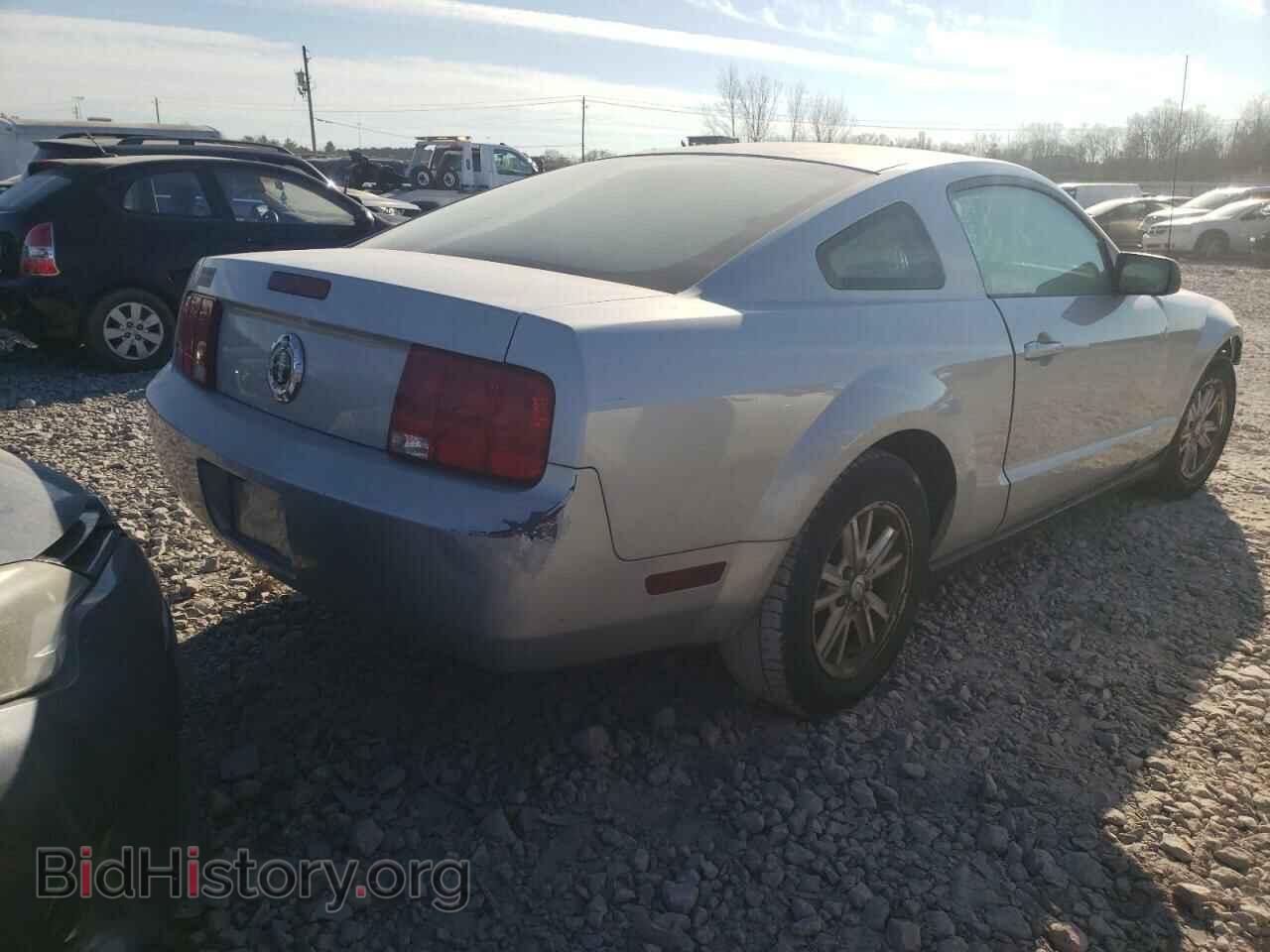 2008 FORD MUSTANG - VIN: 1ZVHT80N585109165 - Фото 4