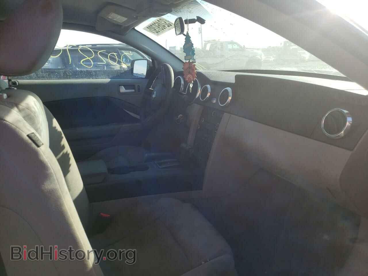 2008 FORD MUSTANG - VIN: 1ZVHT80N585109165 - Фото 5