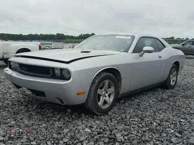 2010 DODGE CHALLENGER - VIN: 2B3CJ4DV3AH208153 - Photo 2