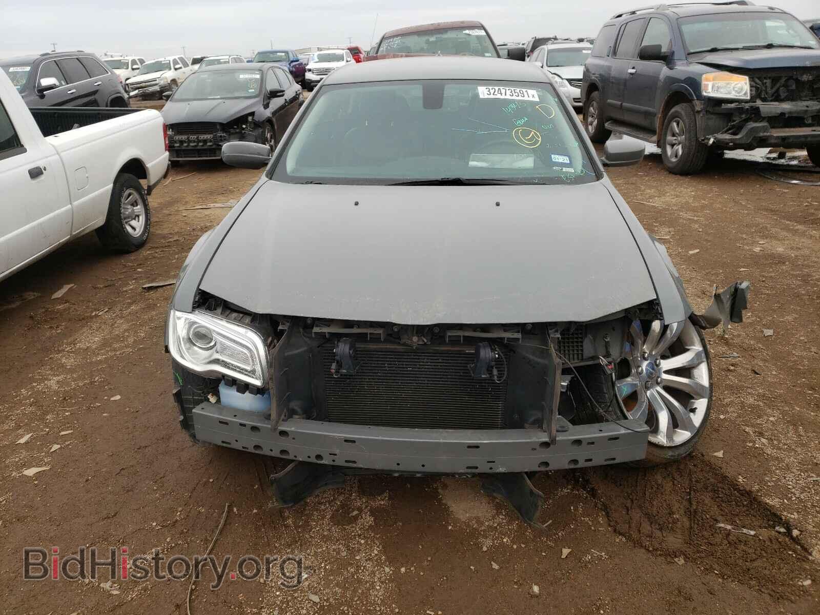 2019 CHRYSLER 300 - VIN: 2C3CCAAG7KH542480 - Фото 9