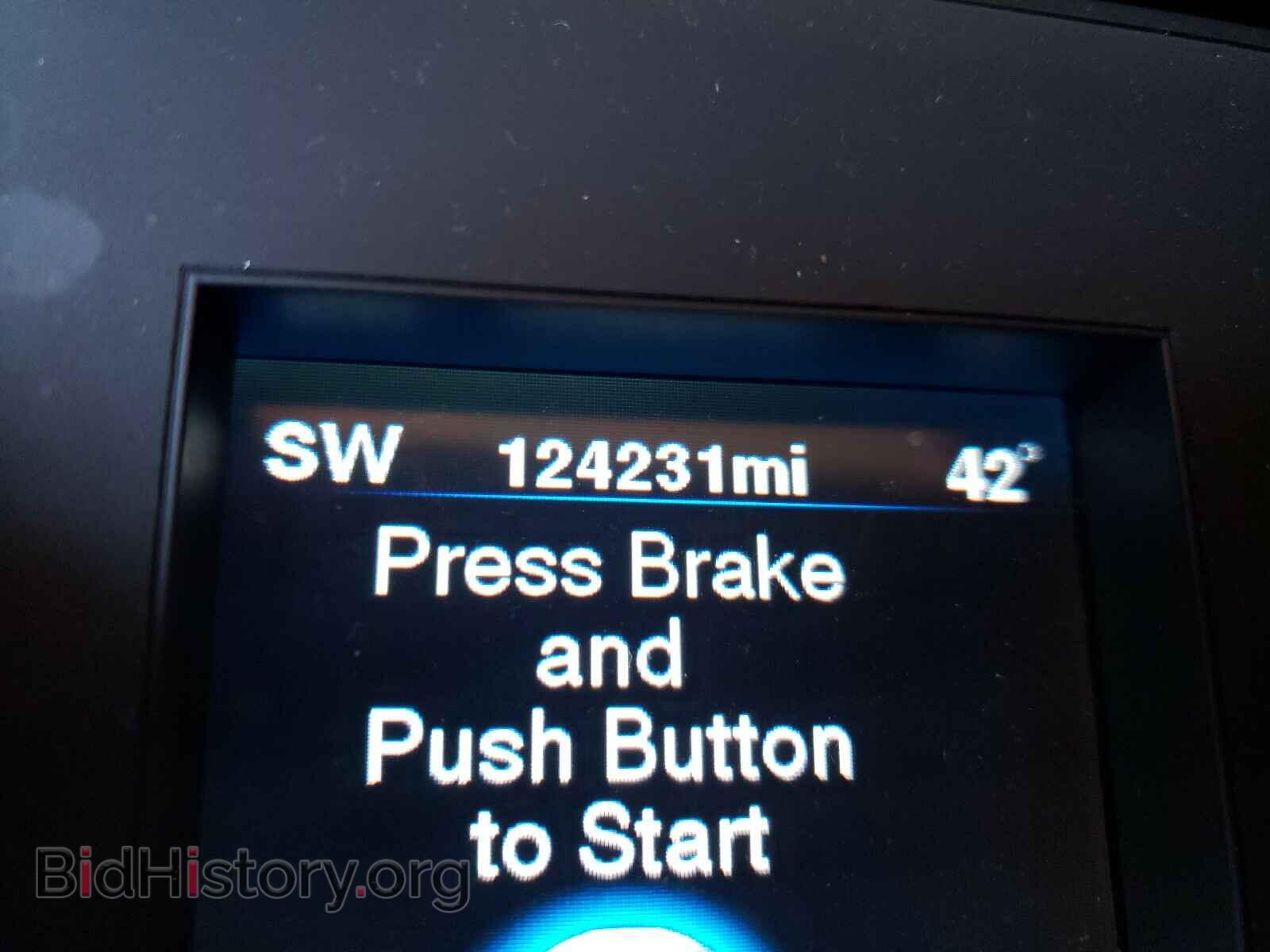 2012 CHRYSLER 300 - VIN: 2C3CCACG0CH200514 - Фото 8