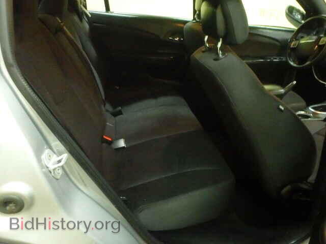 2013 CHRYSLER 200 - VIN: 1C3CCBAB1DN641543 - Фото 6