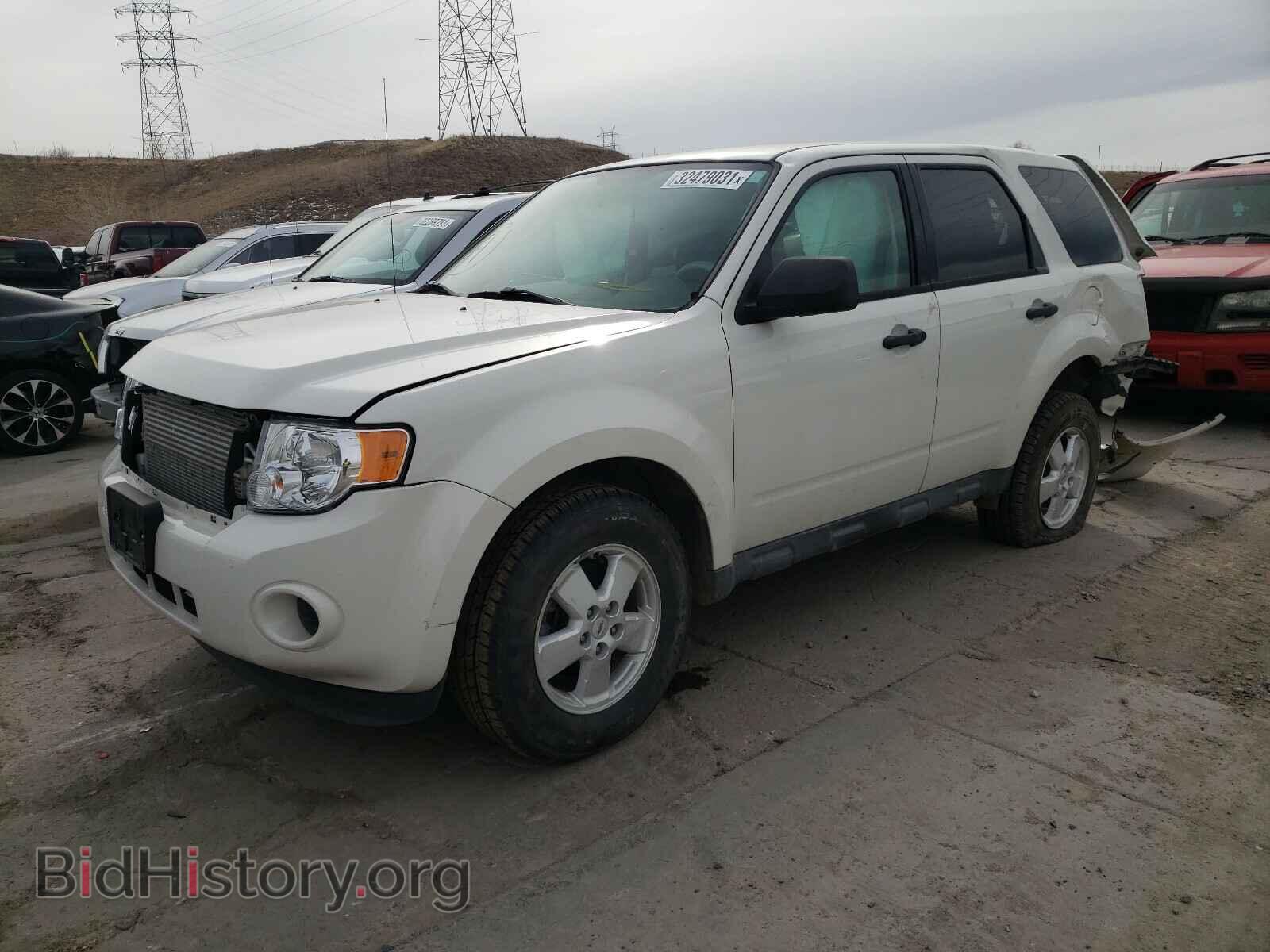 2011 FORD ESCAPE - VIN: 1FMCU9C75BKA34470 - Фото 2