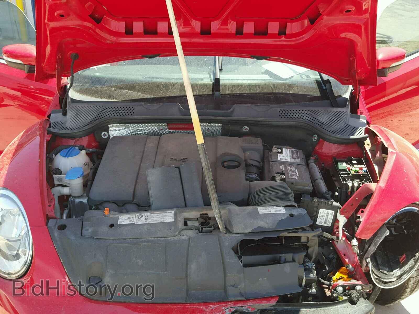 2013 VOLKSWAGEN BEETLE - VIN: 3VW5X7ATXDM802445 - Фото 7