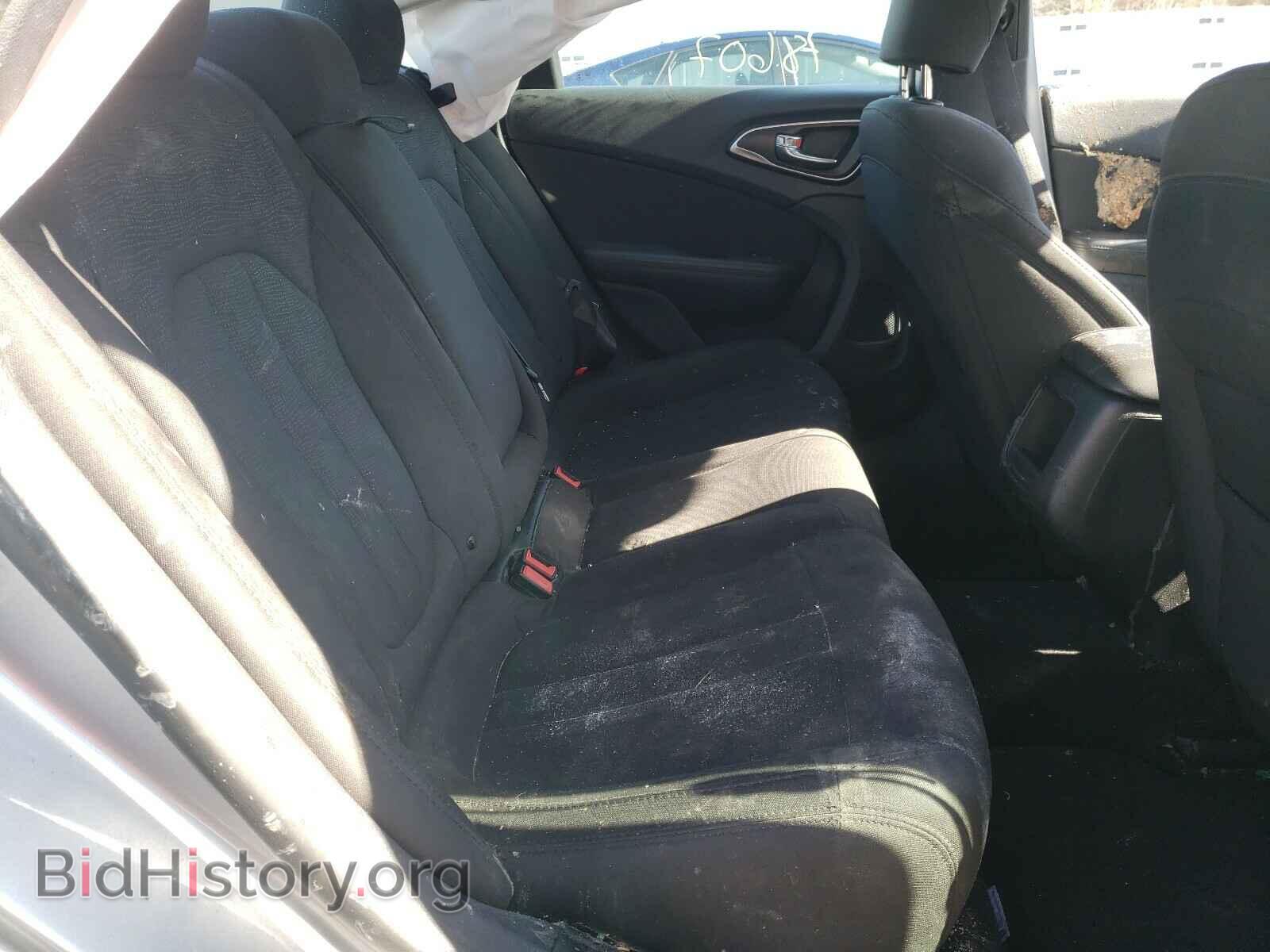 2016 CHRYSLER 200 - VIN: 1C3CCCAB3GN104411 - Фото 6
