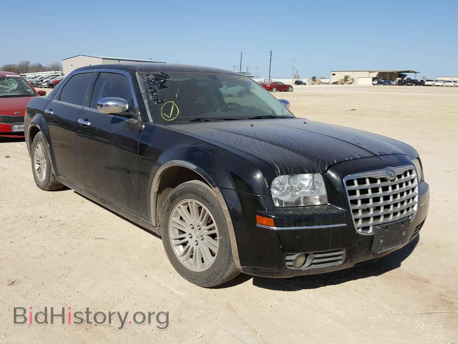 Photo 2C3CA1CV6AH266308 - CHRYSLER 300 2010