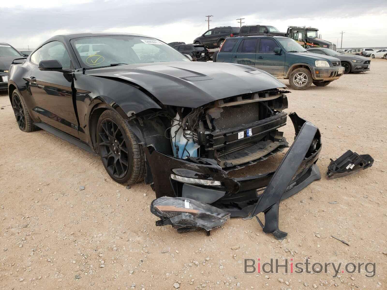 Photo 1FA6P8TH6J5122572 - FORD MUSTANG 2018