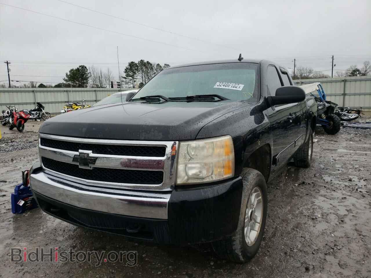 2007 CHEVROLET SILVERADO - VIN: 2GCEC19C371657700 - Фото 2