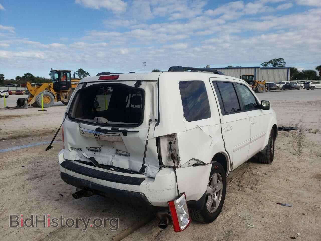 2011 HONDA PILOT - VIN: 5FNYF3H46BB021496 - Фото 4