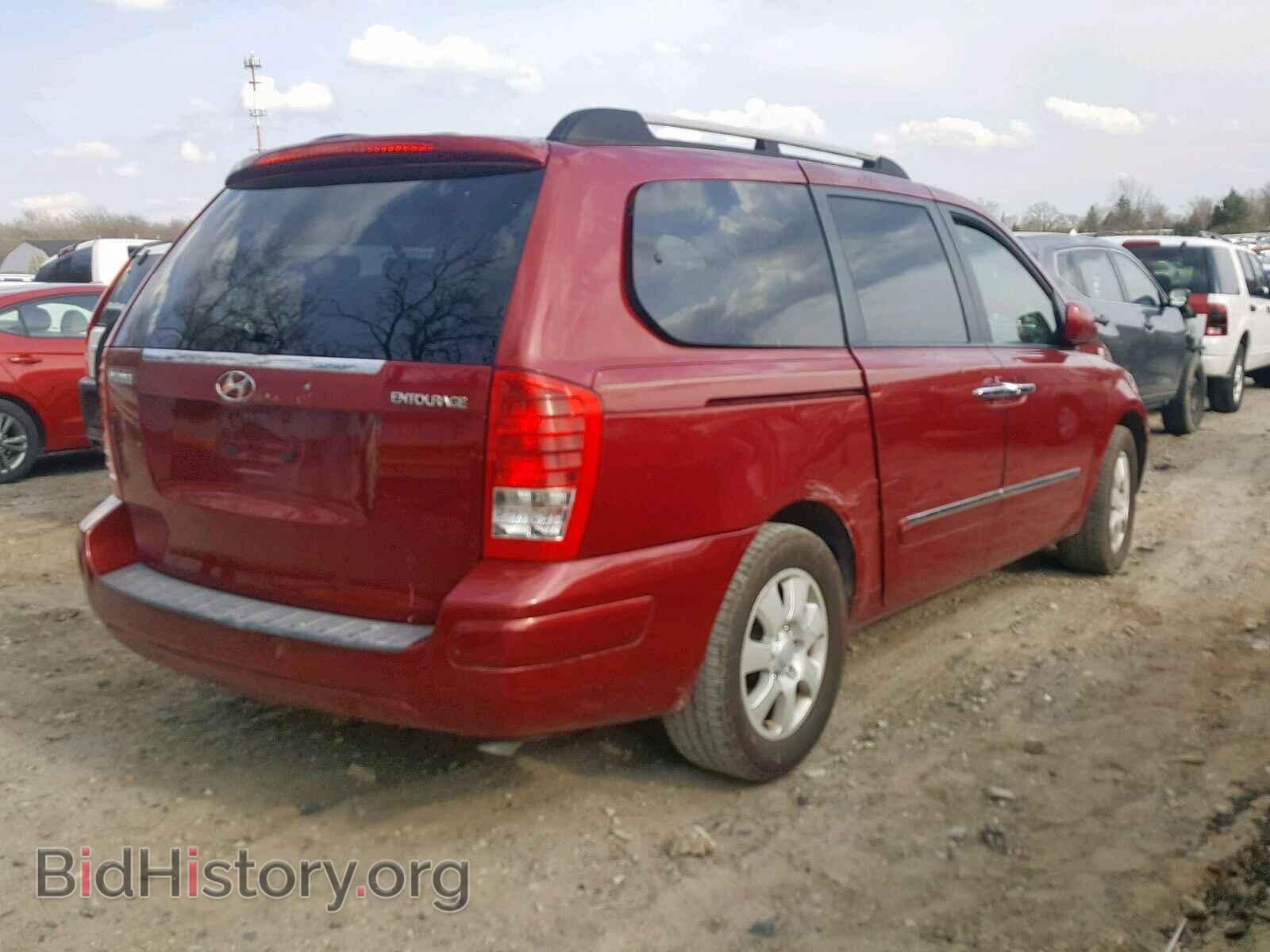 2007 HYUNDAI ENTOURAGE - VIN: KNDMC233576012517 - Фото 4