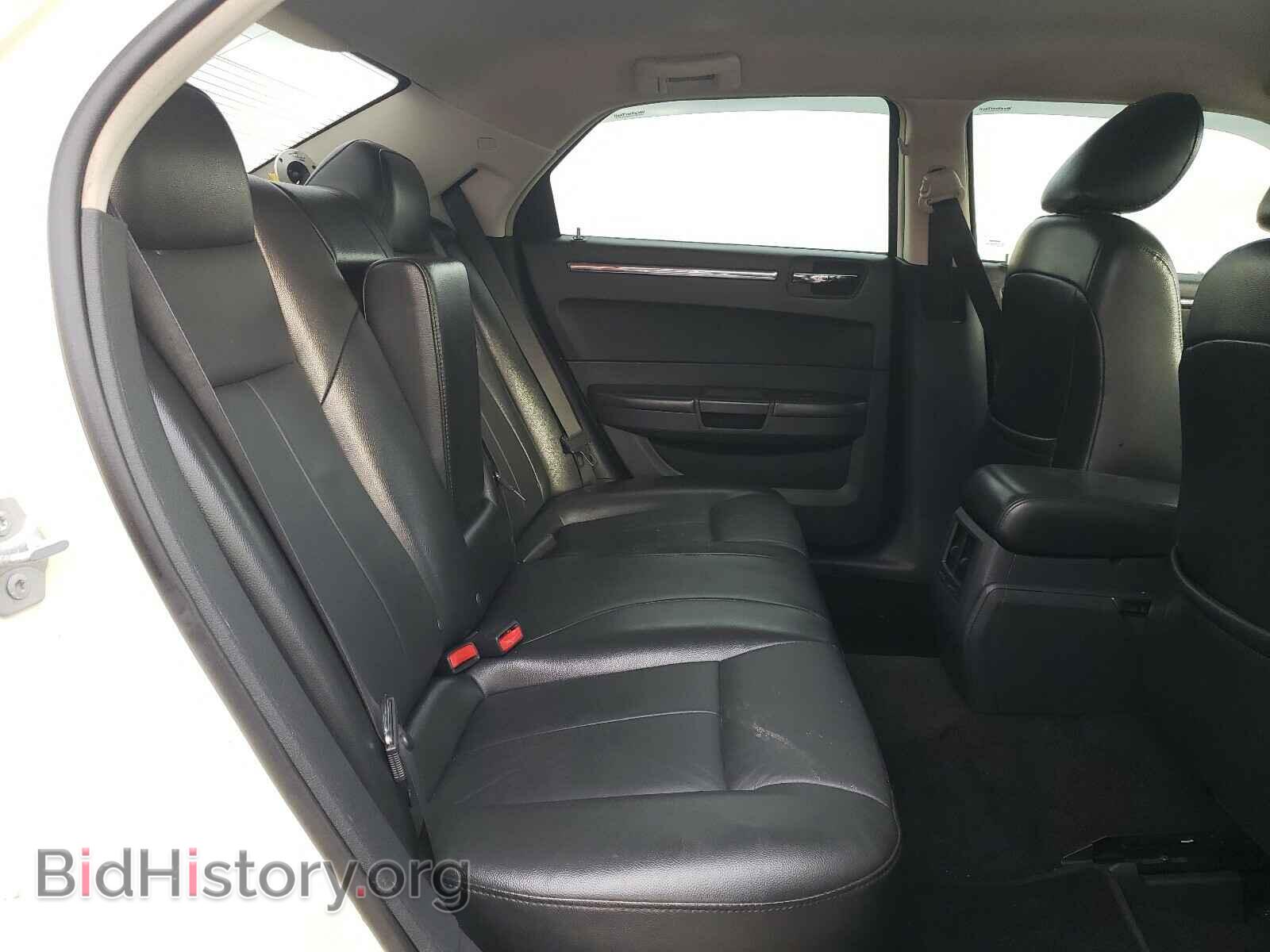 2010 CHRYSLER 300 - VIN: 2C3CA5CV8AH102078 - Фото 6