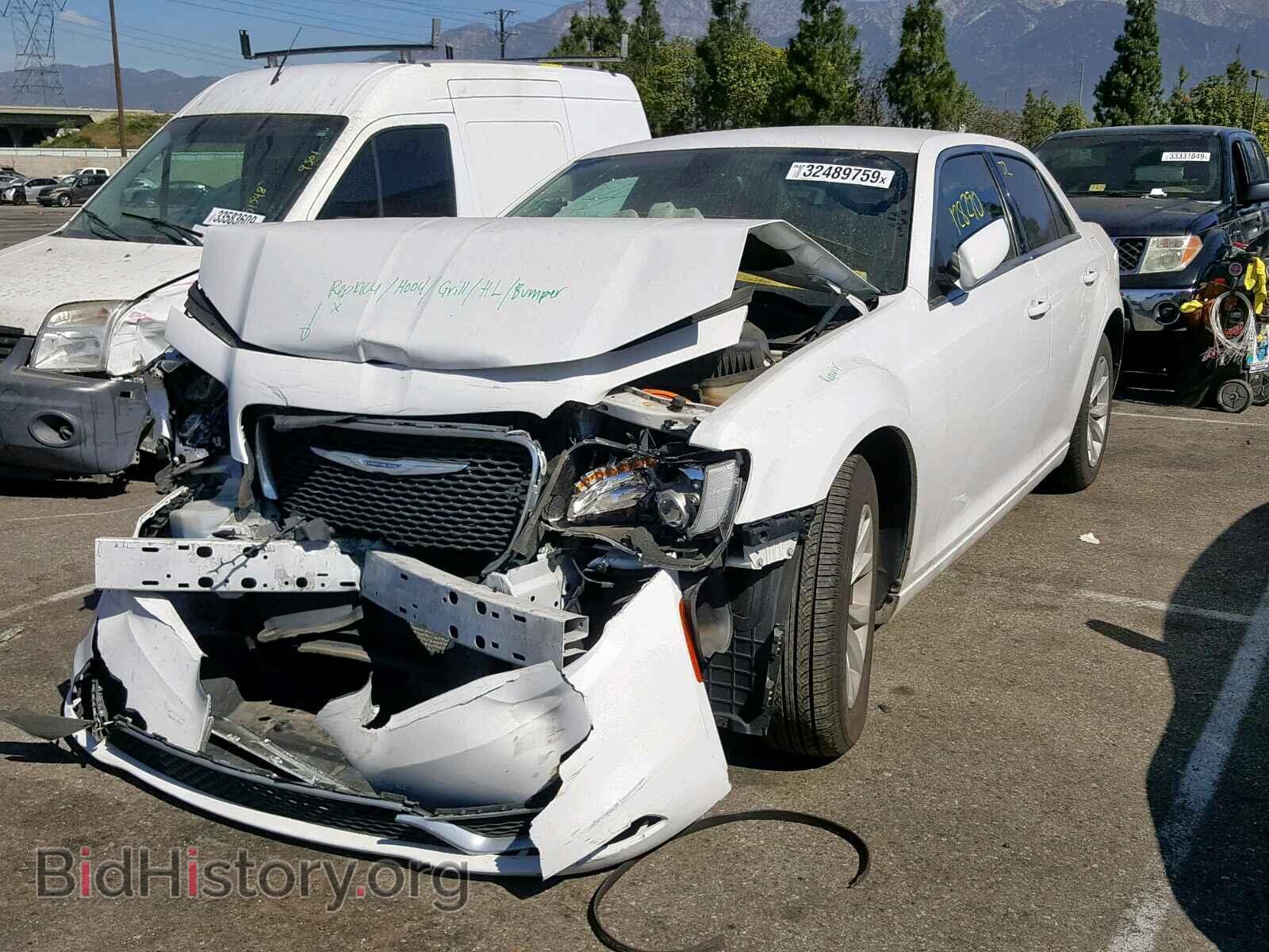 2015 CHRYSLER 300 - VIN: 2C3CCAAG8FH893517 - Фото 2
