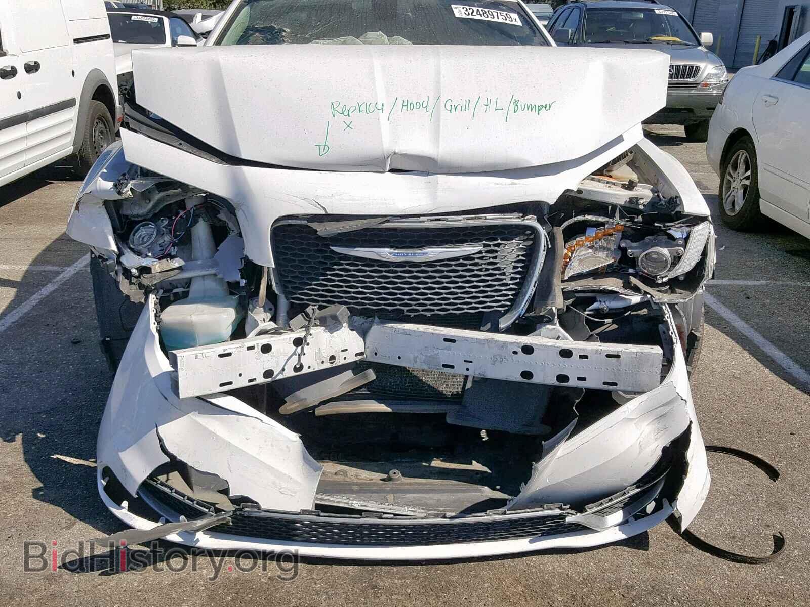 2015 CHRYSLER 300 - VIN: 2C3CCAAG8FH893517 - Фото 9