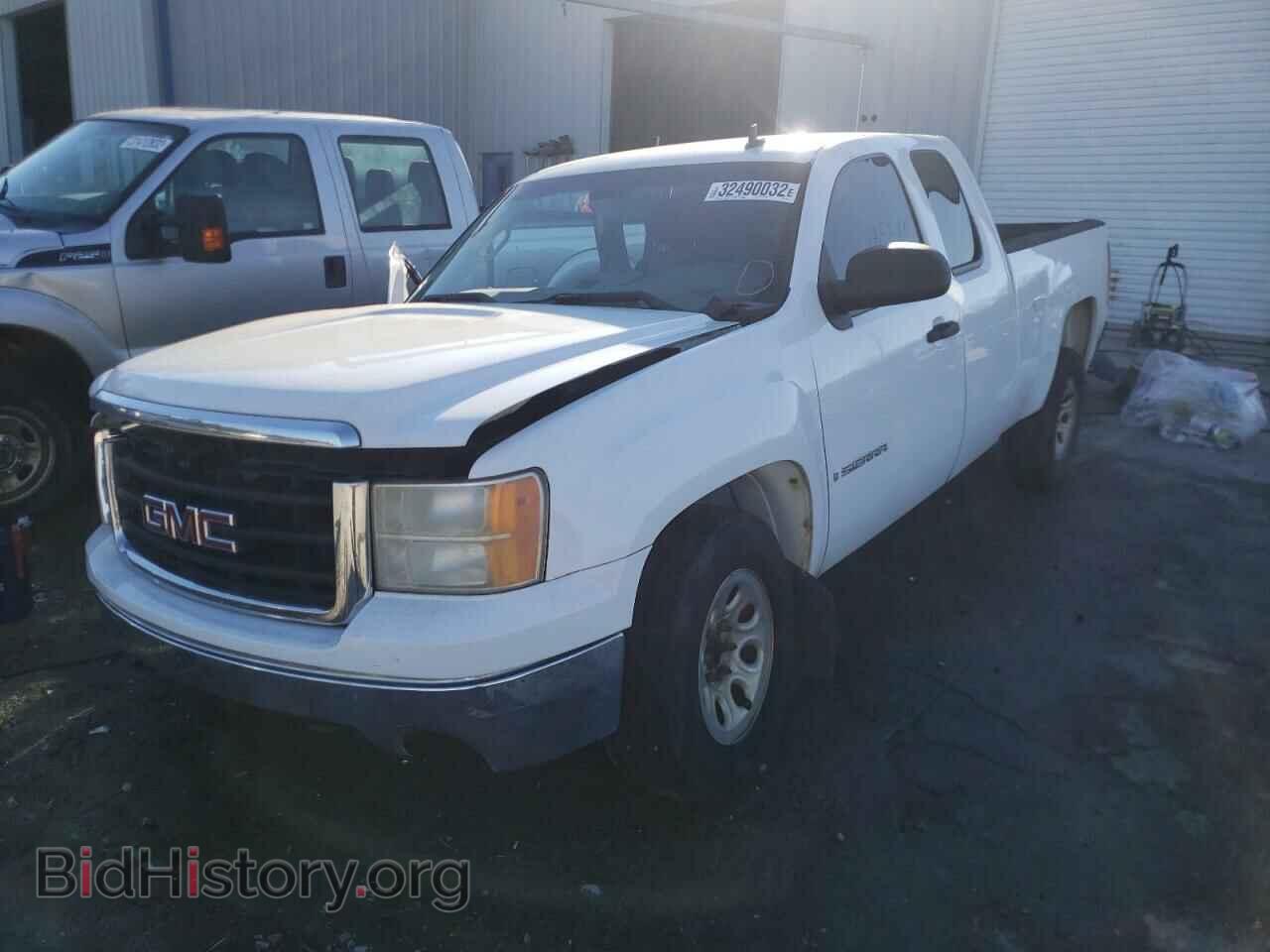 2008 GMC SIERRA - VIN: 1GTEC19C88Z127375 - Фото 2