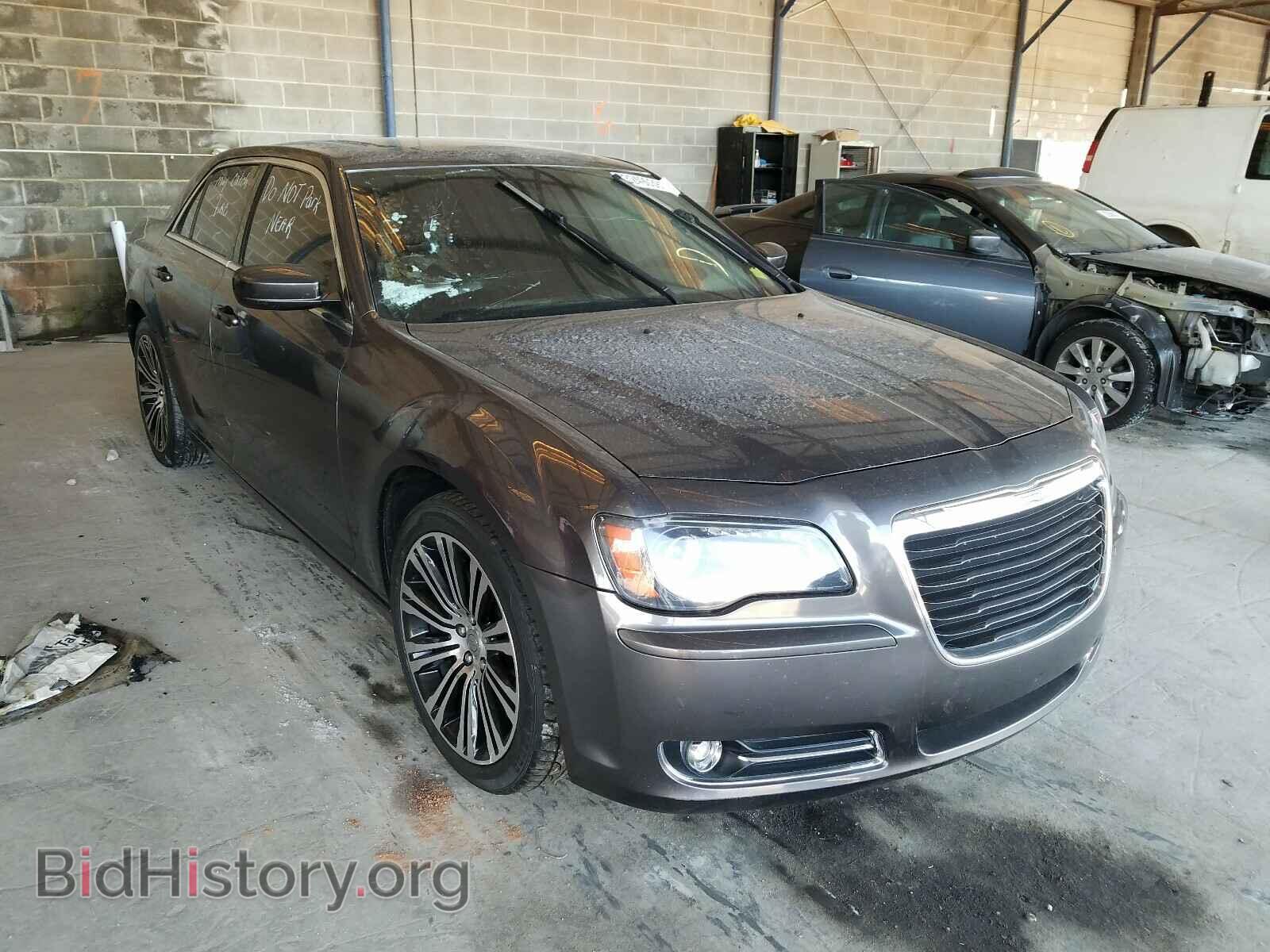 Фотография 2C3CCABG8EH167993 - CHRYSLER 300 2014