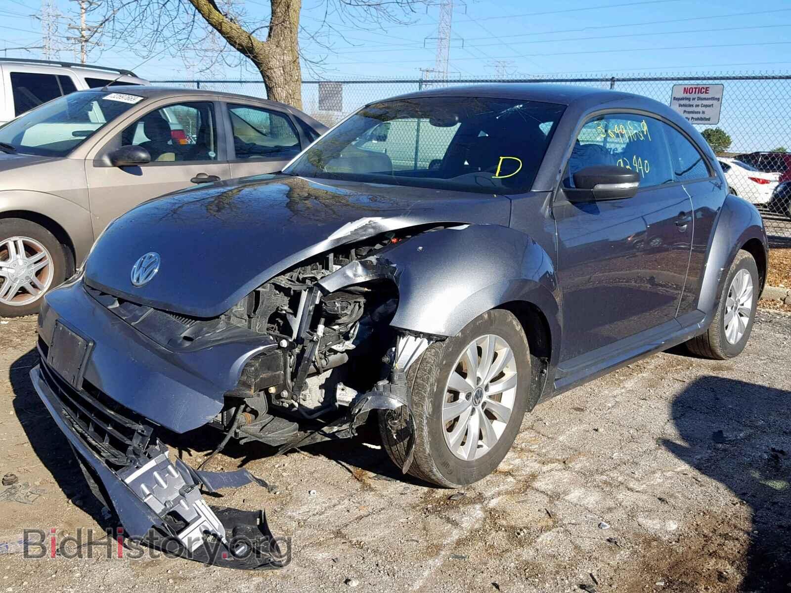 2014 VOLKSWAGEN BEETLE - VIN: 3VWFP7AT8EM624444 - Фото 2