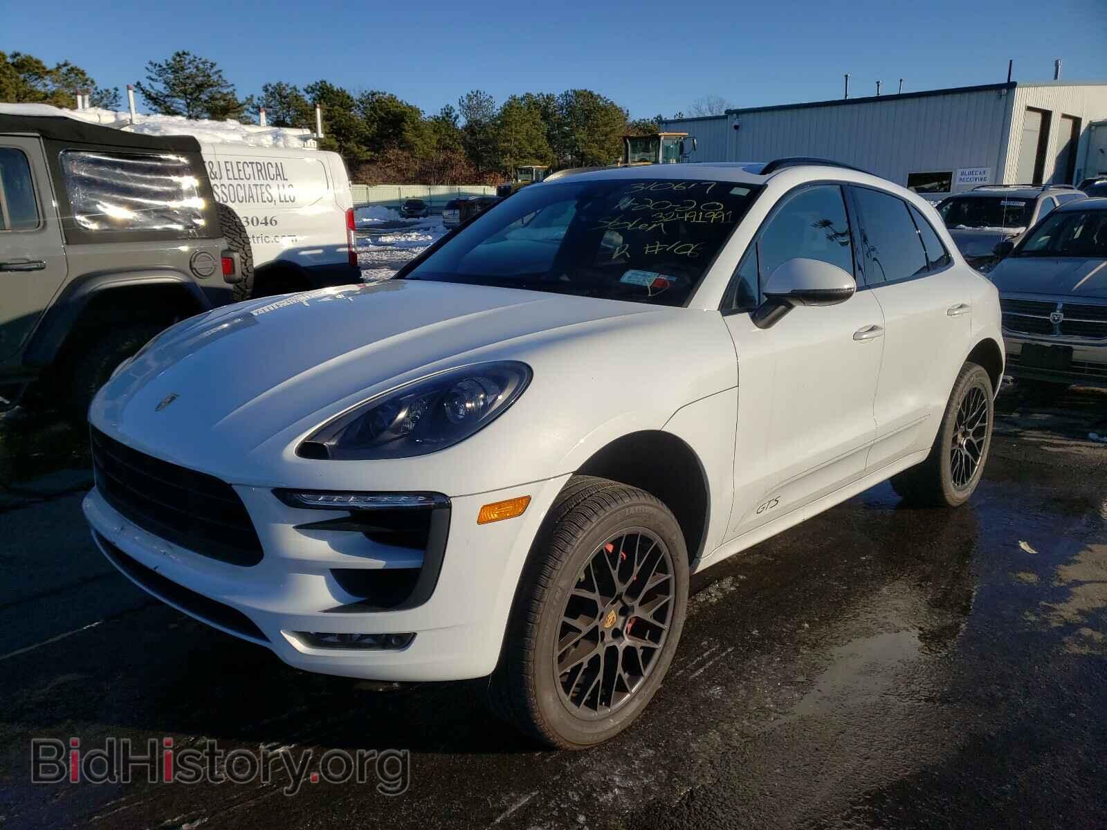 2017 PORSCHE MACAN - VIN: WP1AG2A57HLB52940 - Photo 2