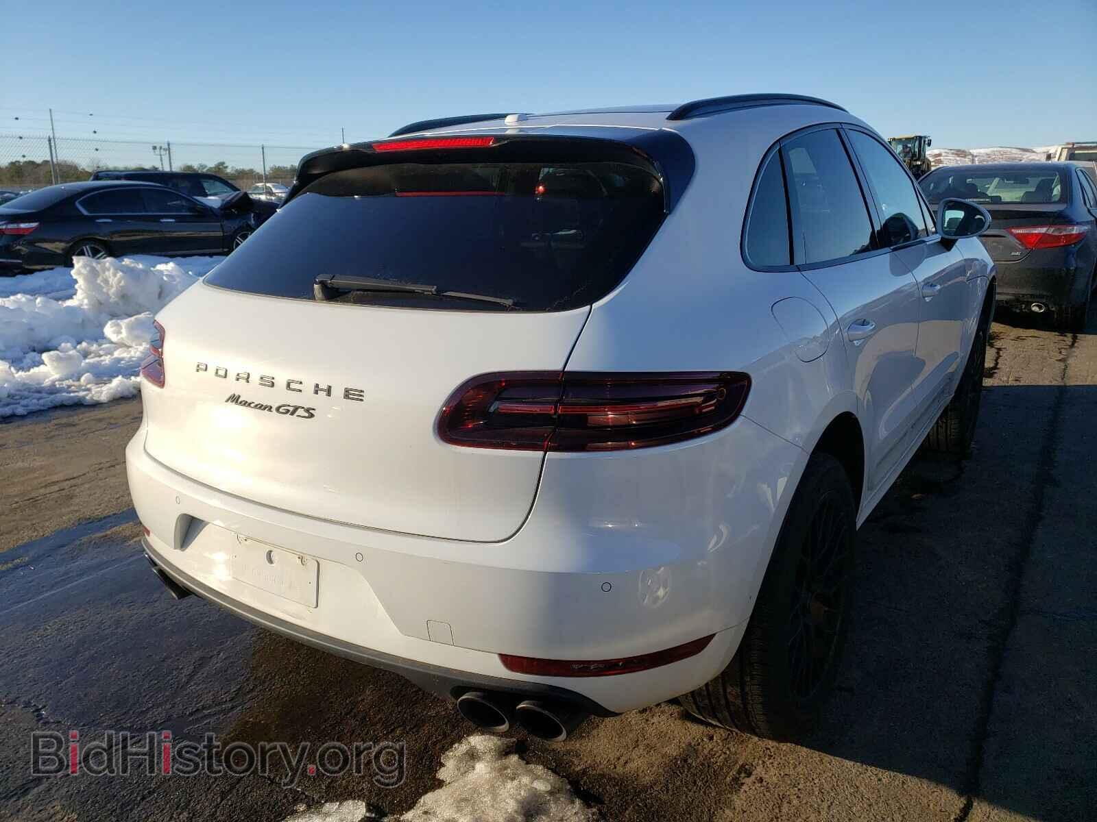 2017 PORSCHE MACAN - VIN: WP1AG2A57HLB52940 - Photo 4