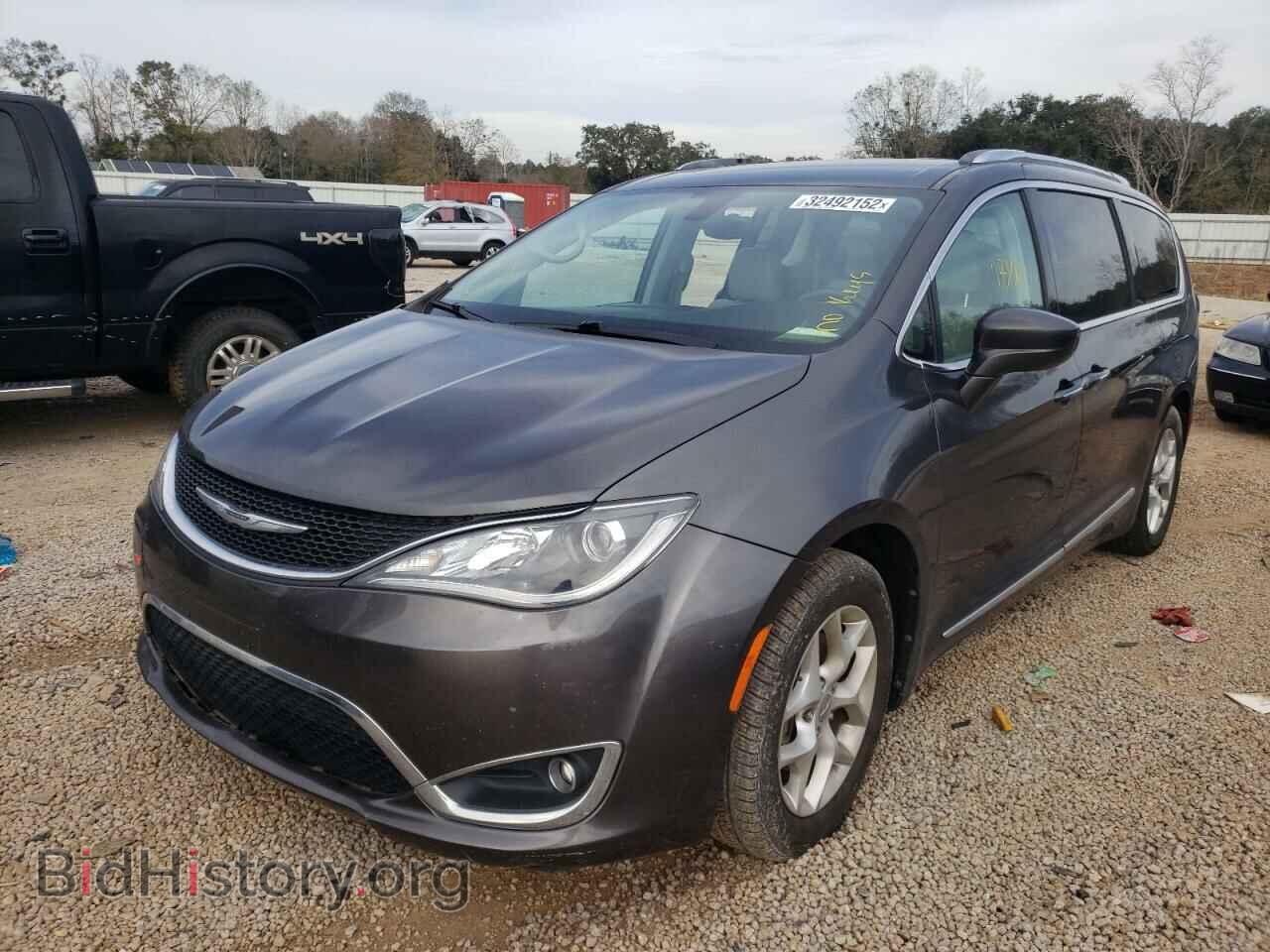 2017 CHRYSLER PACIFICA - VIN: 2C4RC1EG7HR633252 - Photo 2