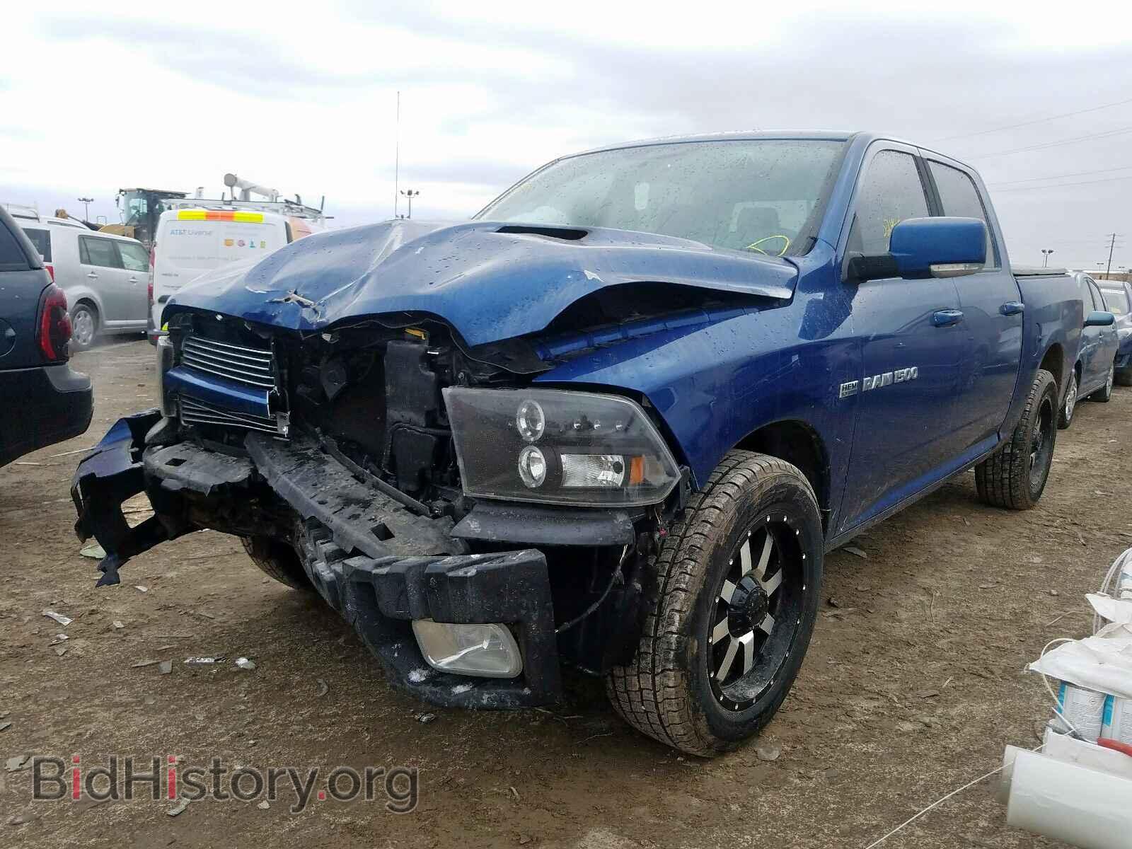 2011 DODGE RAM 1500 - VIN: 1D7RB1CT1BS713273 - Фото 2