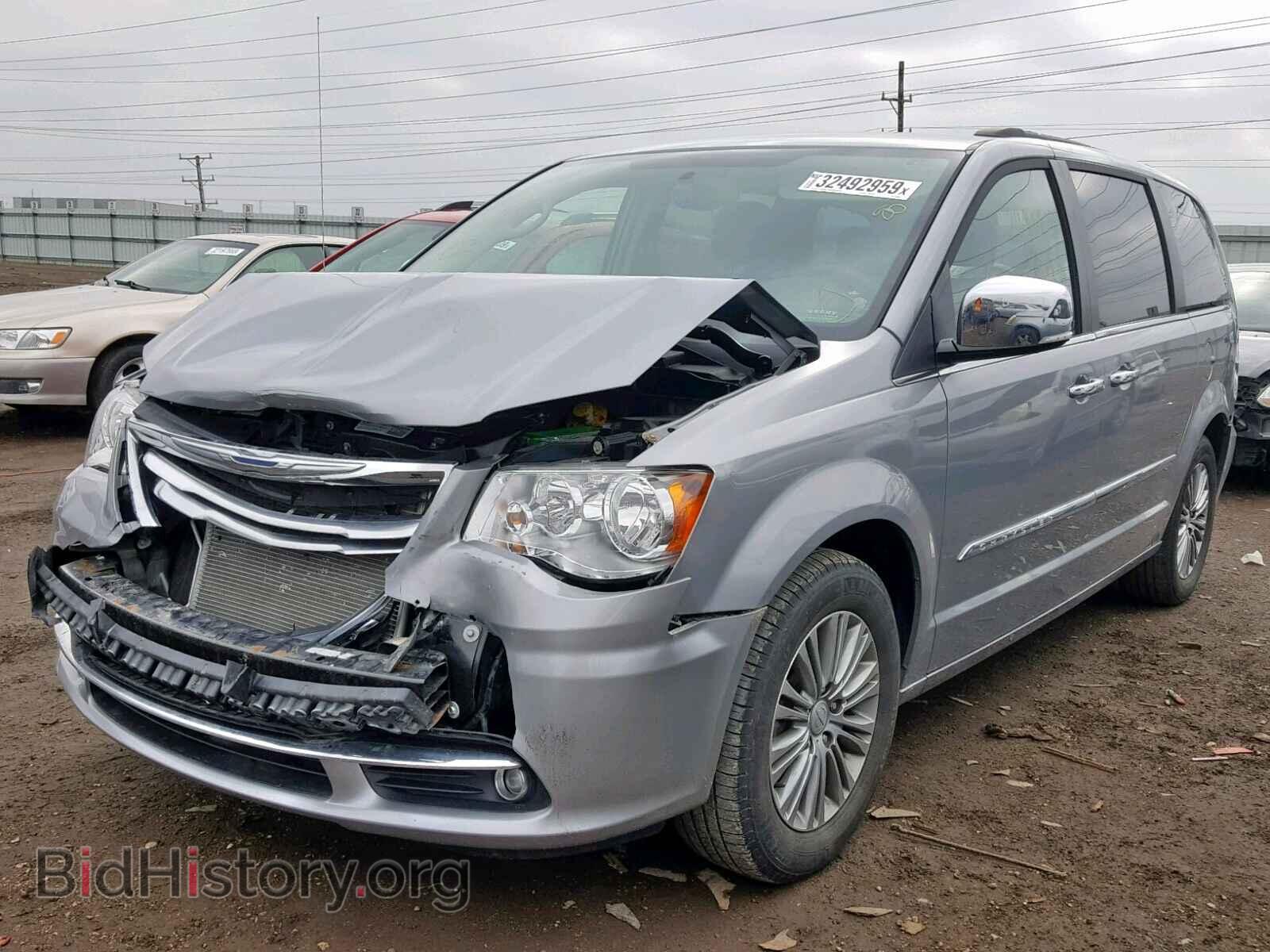 2014 CHRYSLER TOWN & COU - VIN: 2C4RC1CG3ER409409 - Фото 2