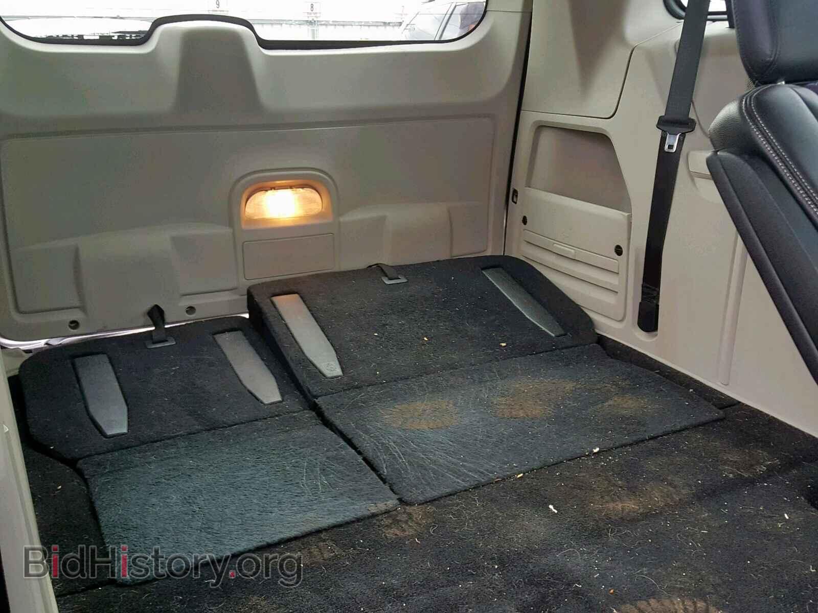 2014 CHRYSLER TOWN & COU - VIN: 2C4RC1CG3ER409409 - Фото 9