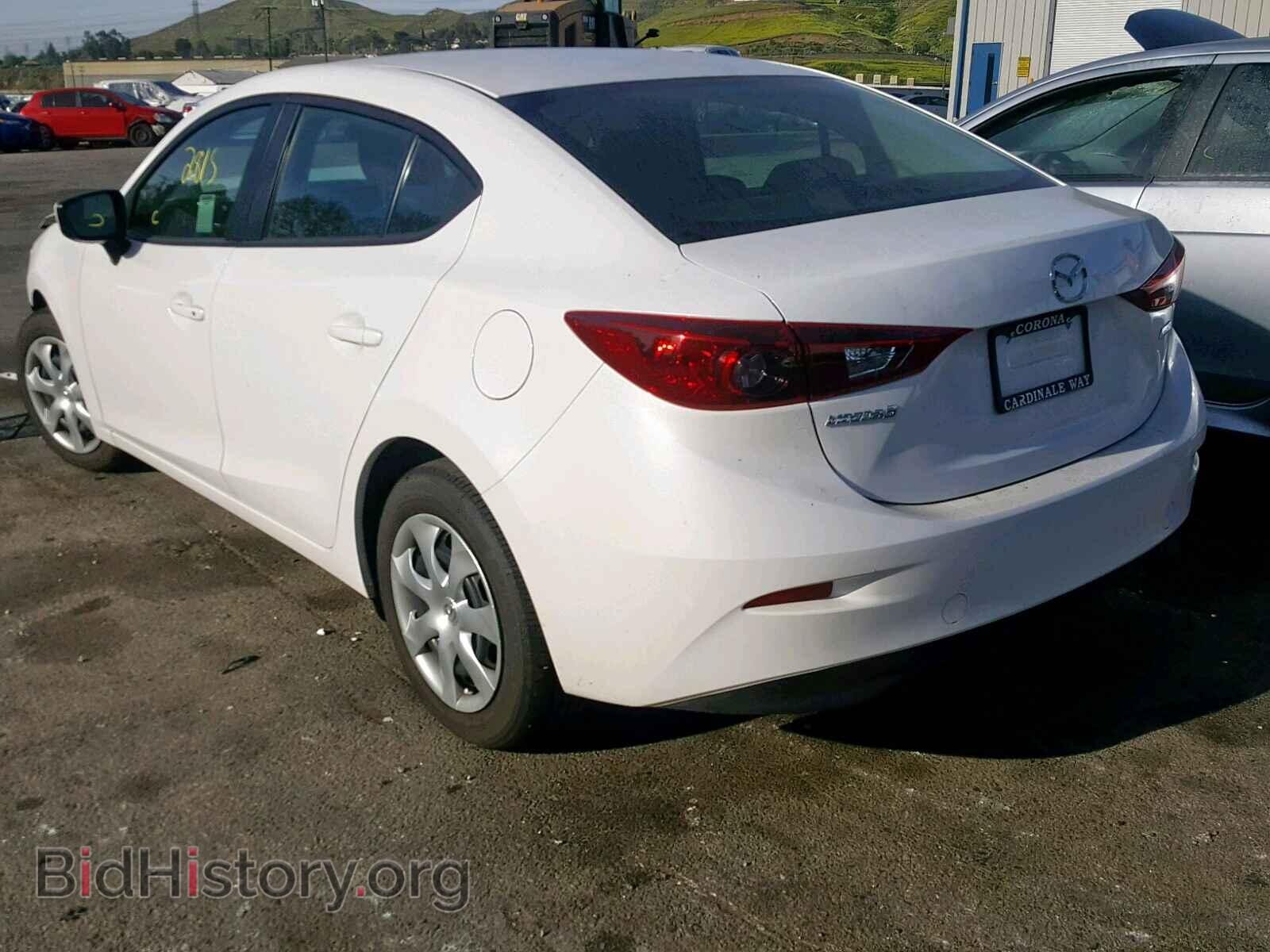 2018 MAZDA 3 - VIN: 3MZBN1U79JM266717 - Фото 3