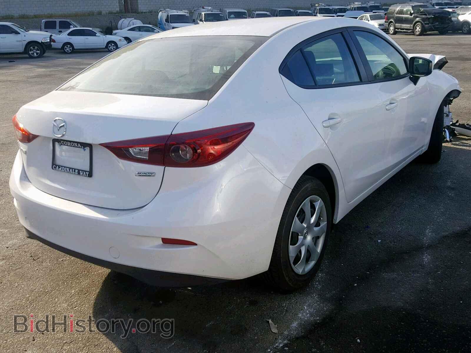 2018 MAZDA 3 - VIN: 3MZBN1U79JM266717 - Фото 4