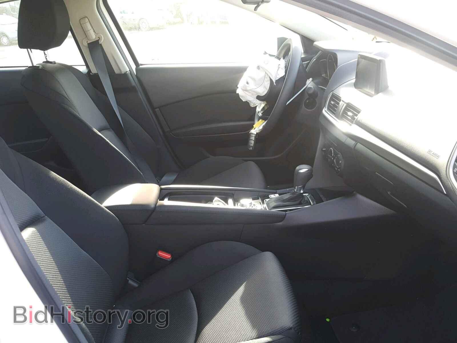 2018 MAZDA 3 - VIN: 3MZBN1U79JM266717 - Фото 5