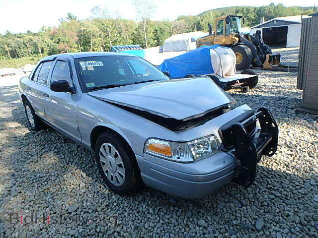 Фотография 2FABP7BV8BX124100 - FORD CROWN VIC 2011