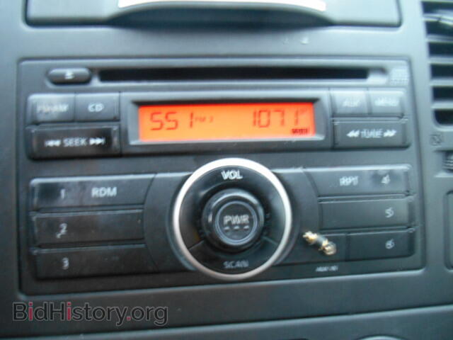 2010 NISSAN VERSA - VIN: 3N1BC1CP0AL461124 - Photo 9
