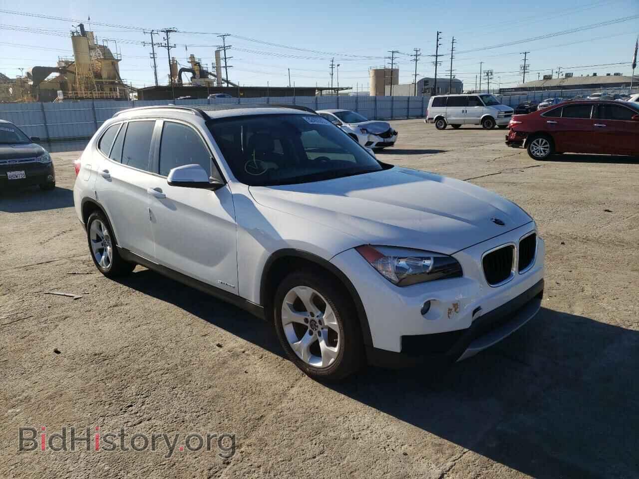 Фотография WBAVM1C51DVW44314 - BMW X1 2013