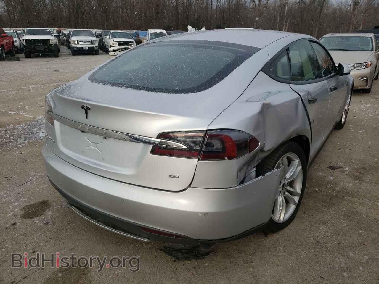 2014 TESLA MODEL S - VIN: 5YJSA1S10EFP63212 - Фото 4