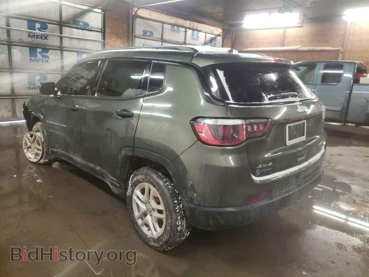 2018 JEEP COMPASS - VIN: 3C4NJDAB7JT261673 - Фото 3