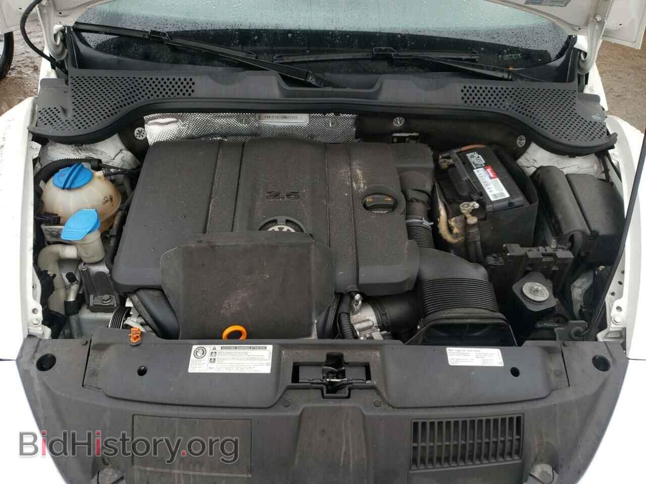 2013 VOLKSWAGEN BEETLE - VIN: 3VWJP7AT5DM677255 - Фото 7