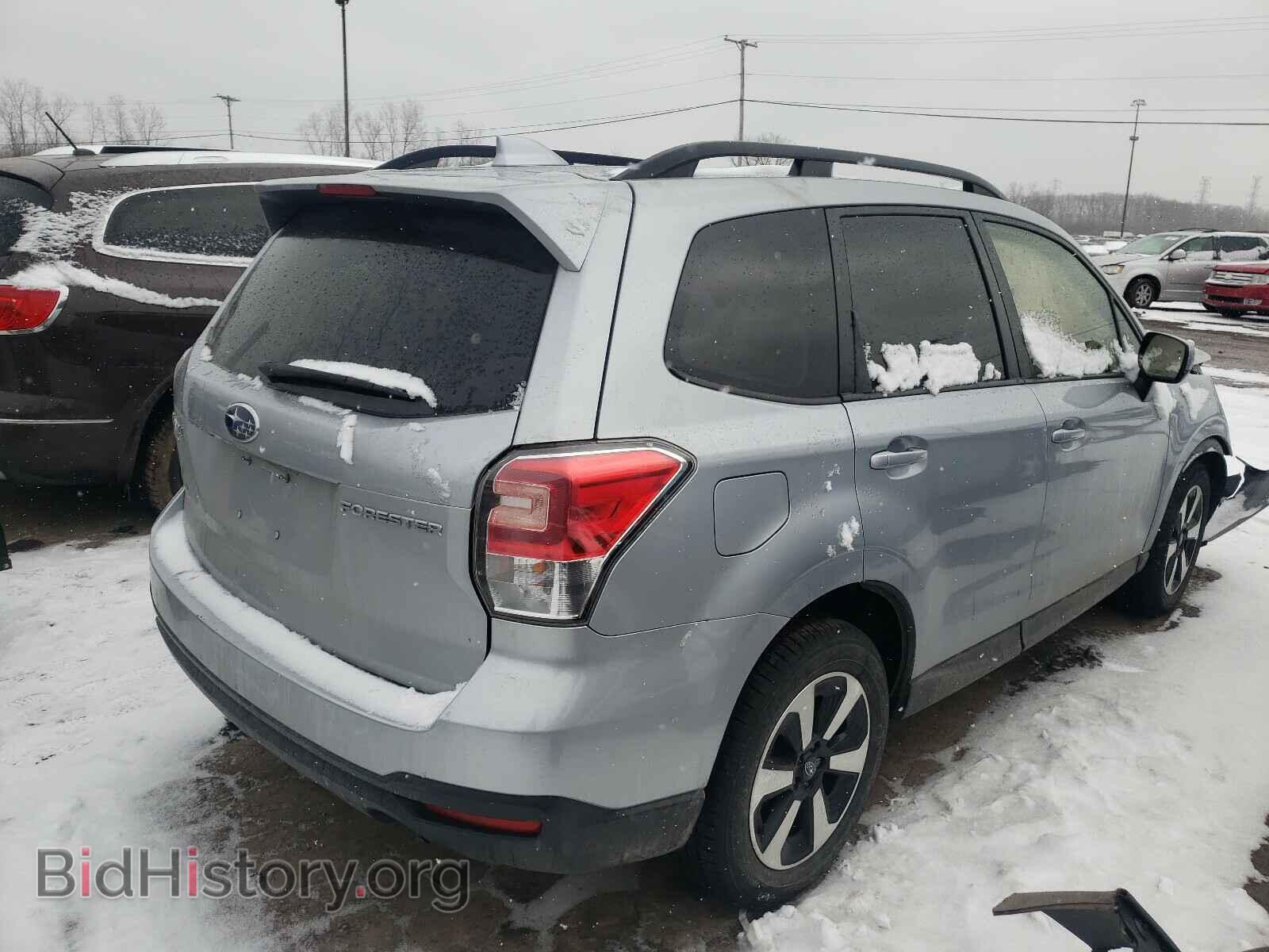2018 SUBARU FORESTER - VIN: JF2SJAGC1JH460557 - Фото 4