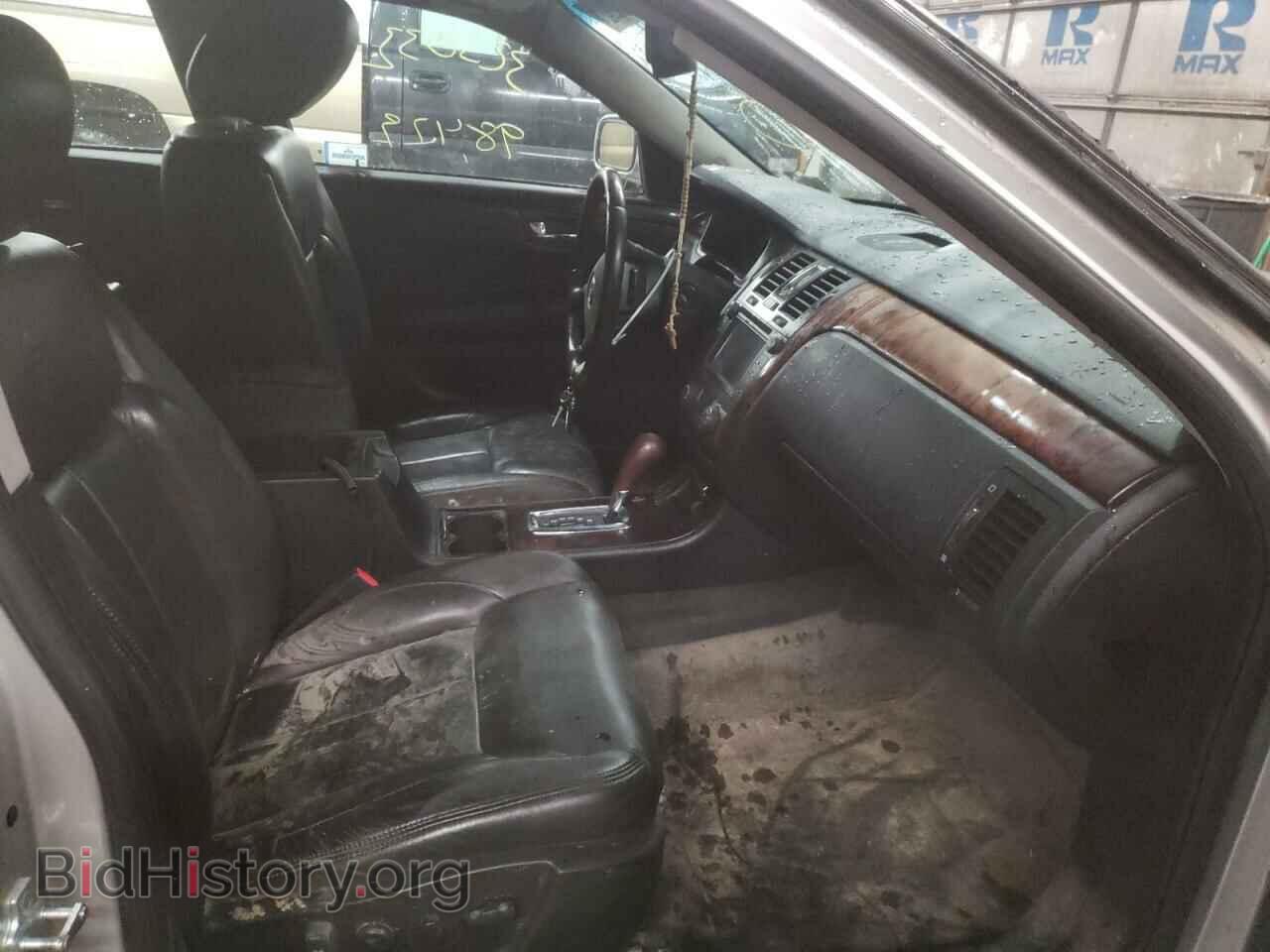 2011 CADILLAC DTS - VIN: 1G6KH5E65BU116921 - Photo 5