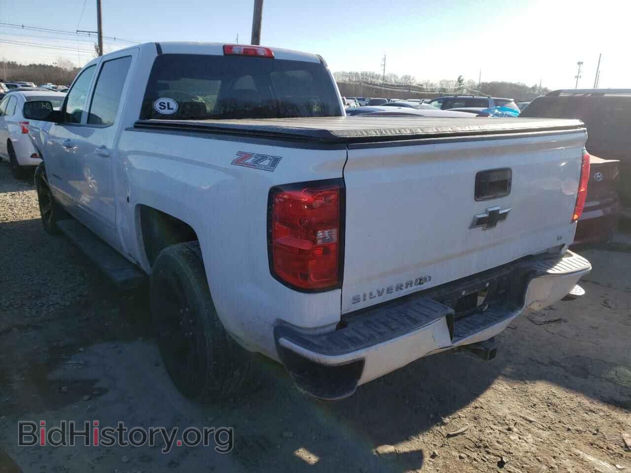 2017 CHEVROLET SILVERADO - VIN: 3GCUKREC9HG495938 - Фото 3