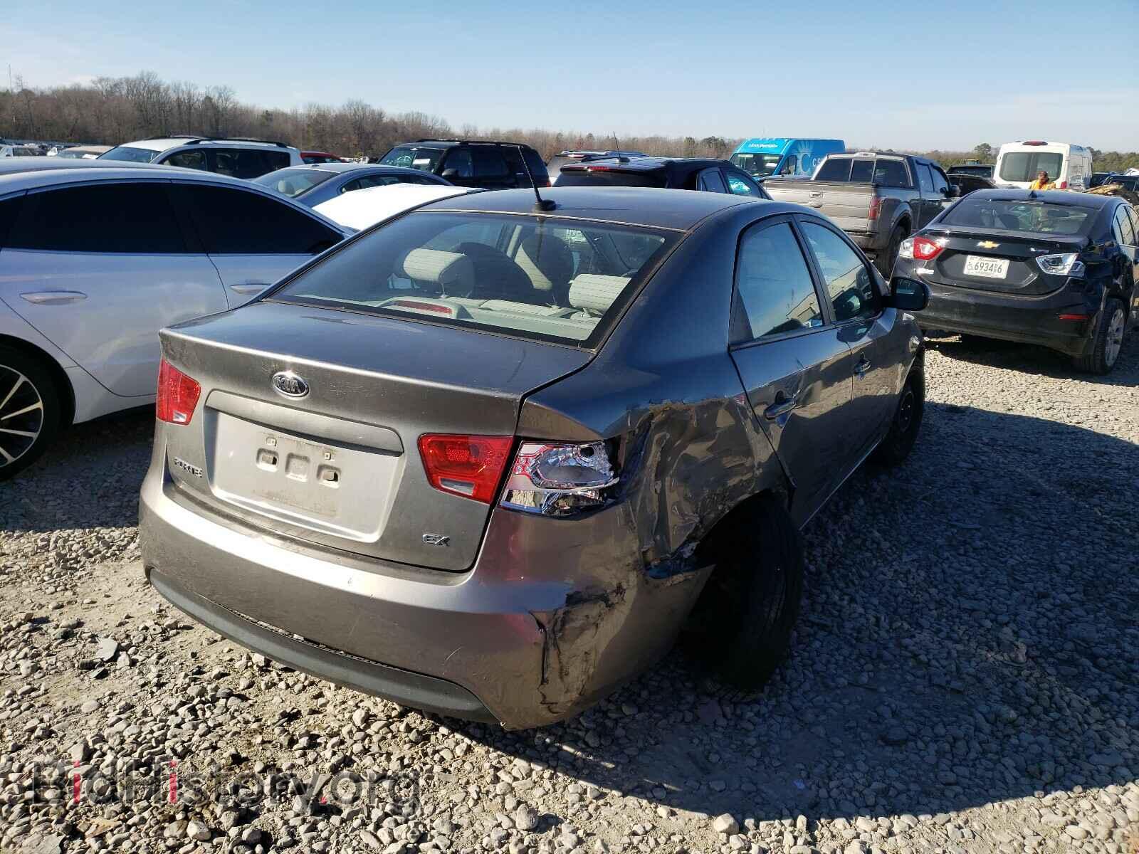 2011 KIA FORTE - VIN: KNAFU4A25B5373740 - Фото 4